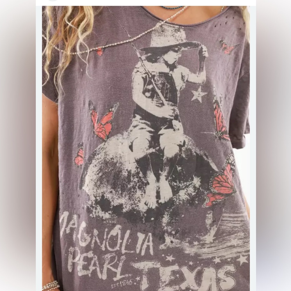 LOOKING FOR Magnolia Pearl Texas Beauty of Life Tee